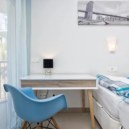 New Luxury 3-bedroom Seaview 公寓 *